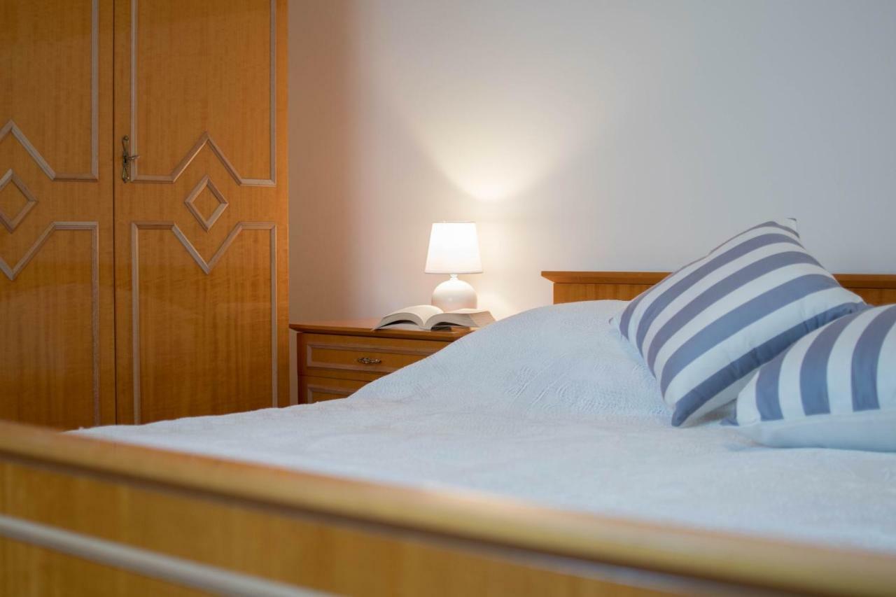 Apartment App Lov *